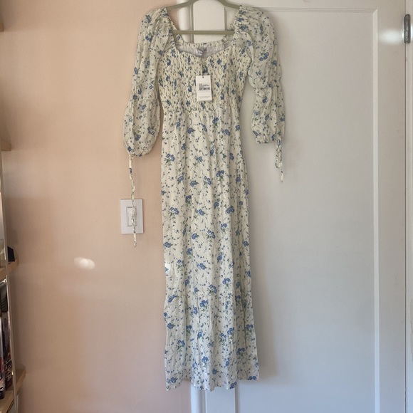 NWT faithful the brand Marita midi dress in Astoria floral print - Picture 3 of 4